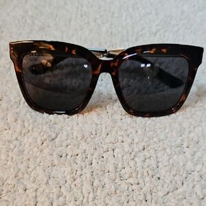 Diff Eyewear Brown Tortoise Sunglasses